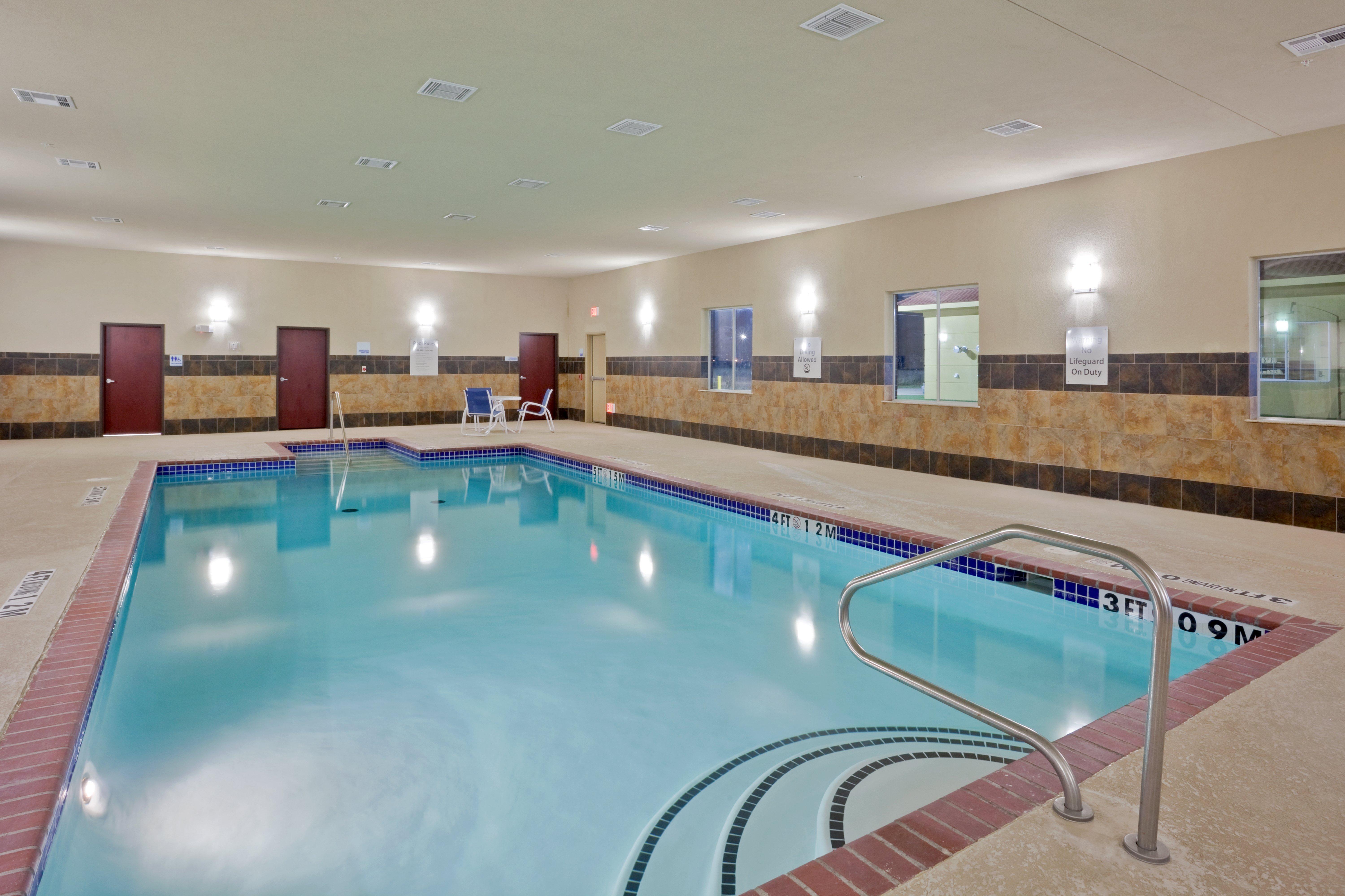 Holiday Inn Express Hotel & Suites Dumas By Ihg Exterior photo