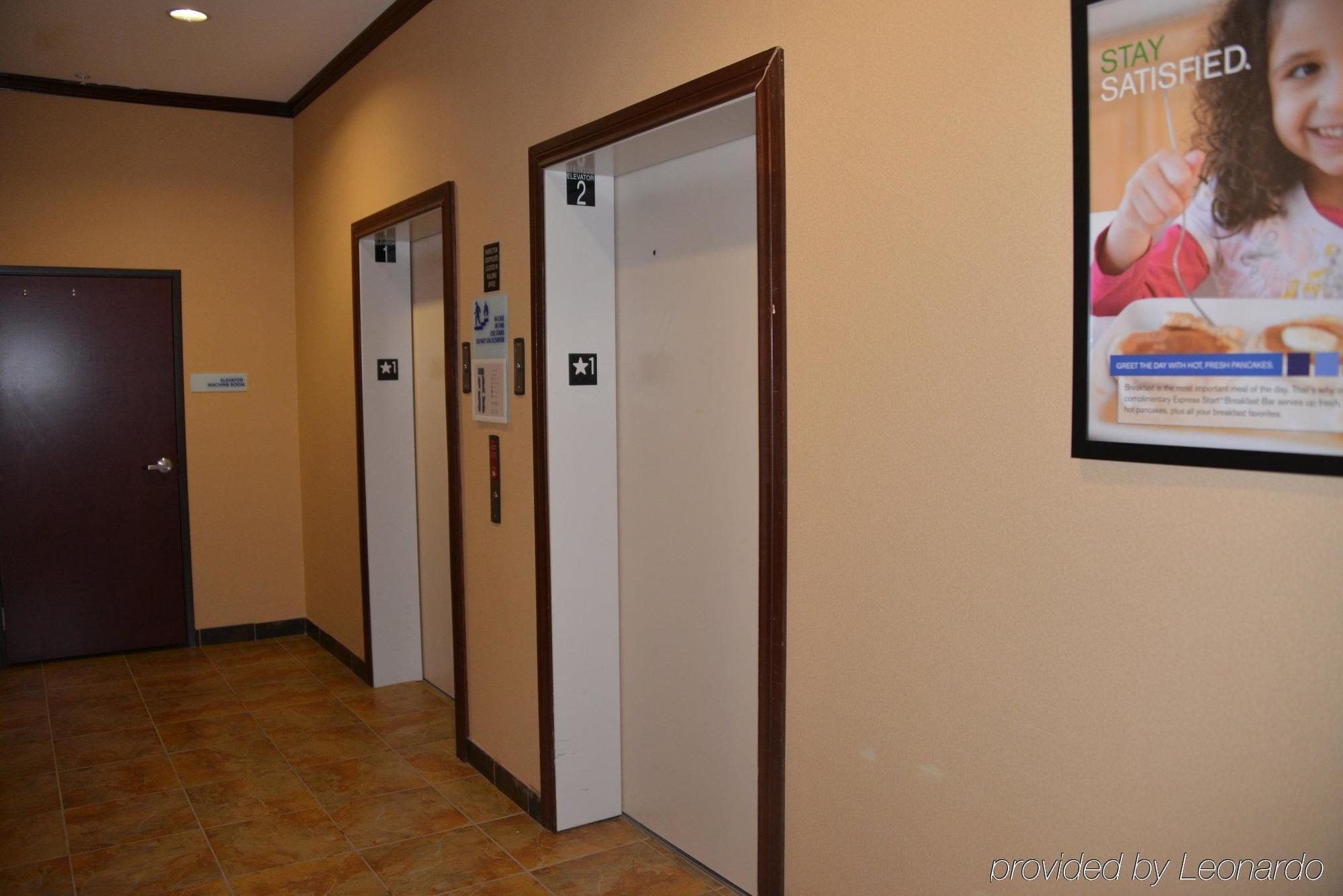 Holiday Inn Express Hotel & Suites Dumas By Ihg Exterior photo