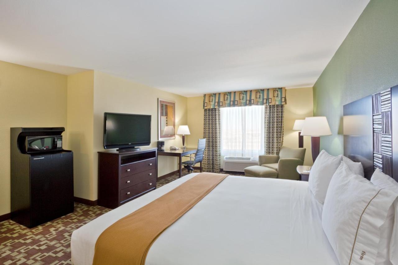 Holiday Inn Express Hotel & Suites Dumas By Ihg Exterior photo
